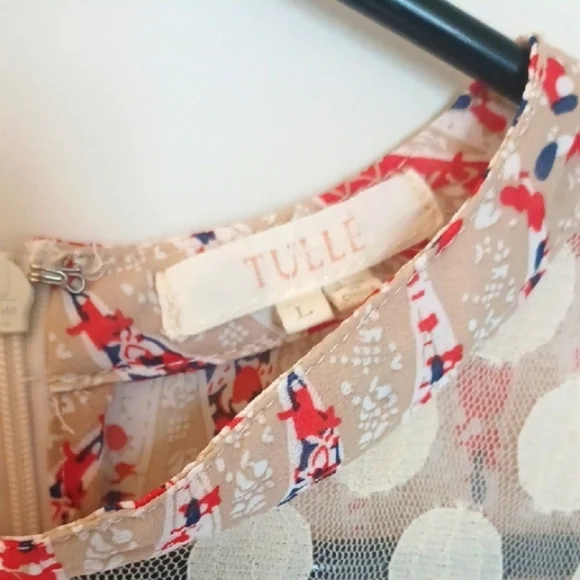 Tulle Cream and Pink Sleeveless Blouse, L - Picture 2 of 6